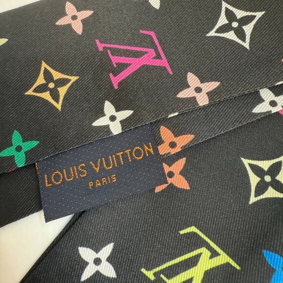 Louis Vuitton Silk Scarf - Picture 2 of 7